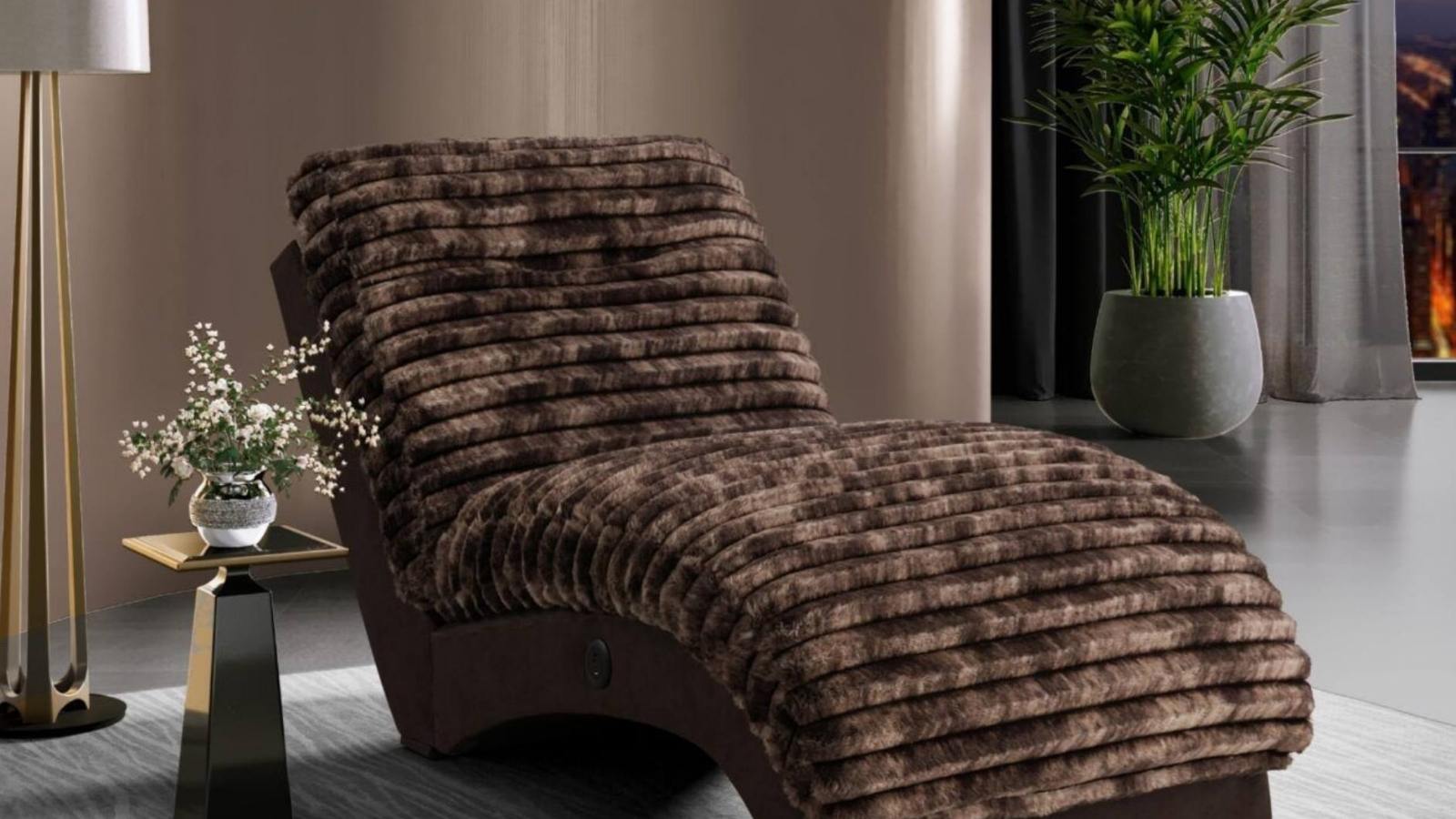 Dominic Lounger