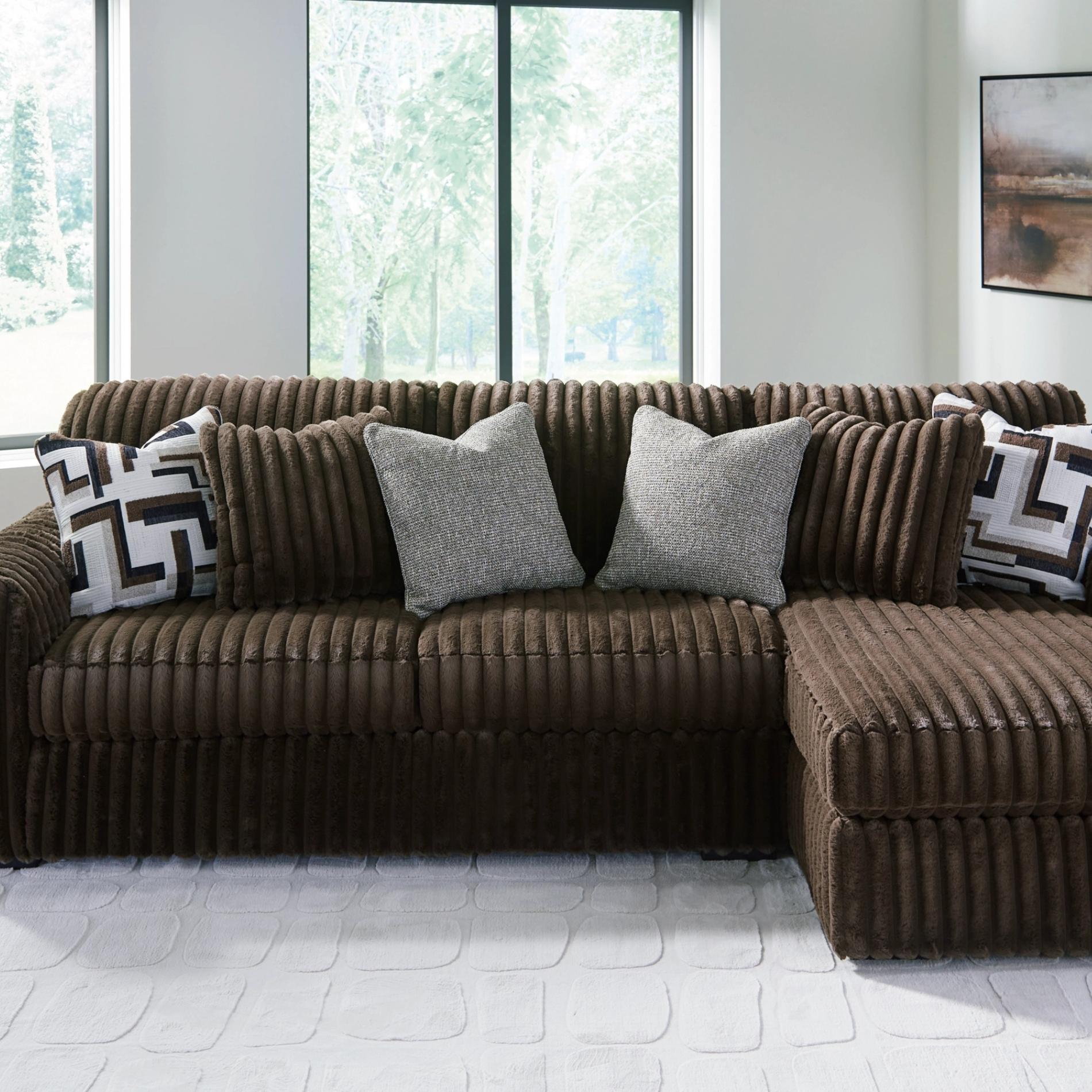 Midnight-Madness 2-Piece Sofa with Chaise