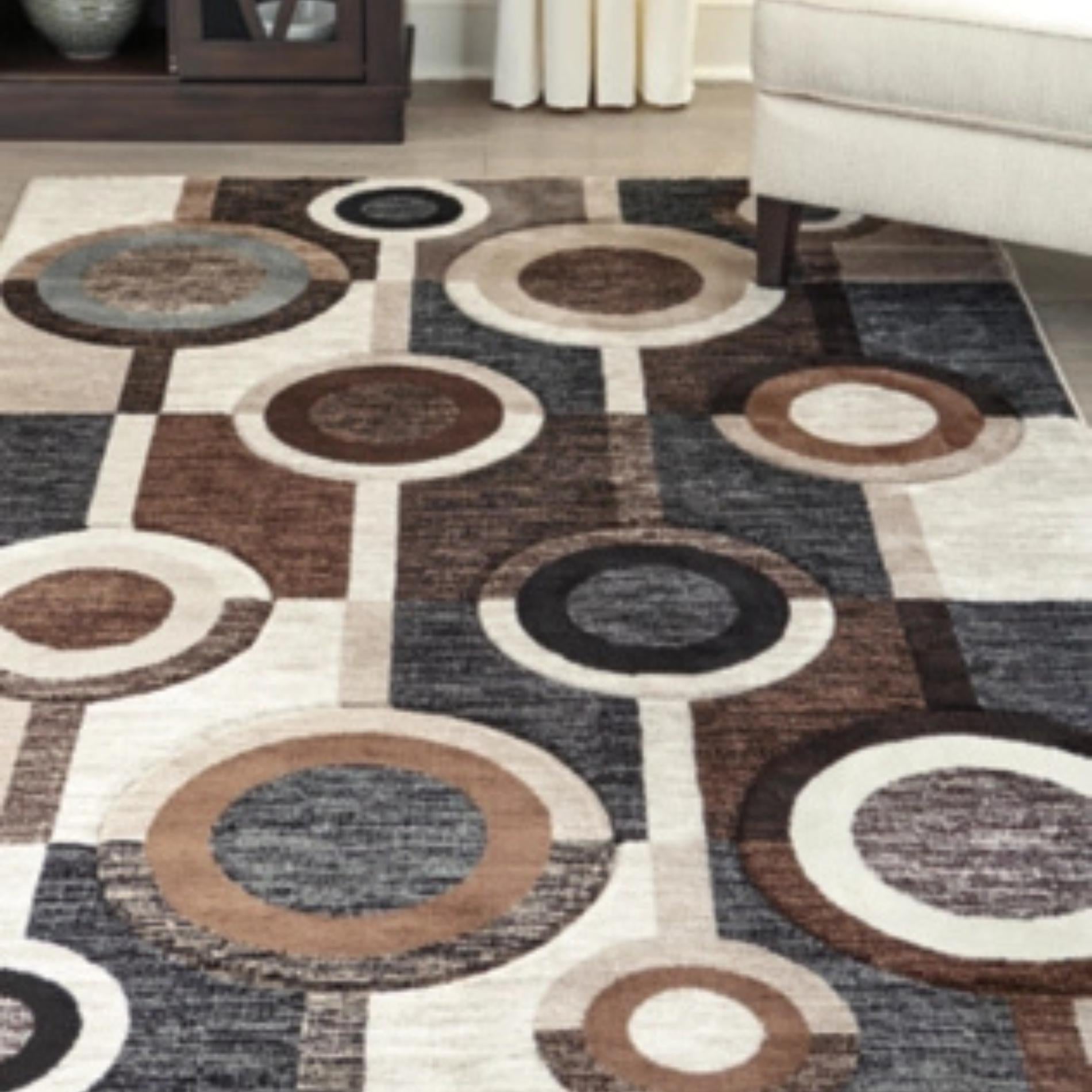 Guintte 5' x 6'7" Rug