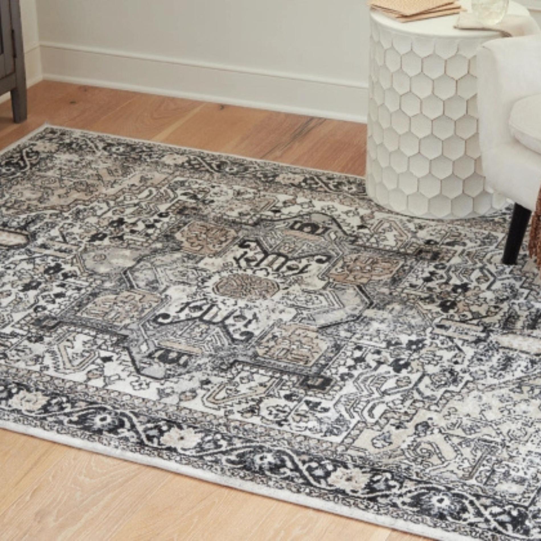 Gregmoore 5' X 7' Washable Rug