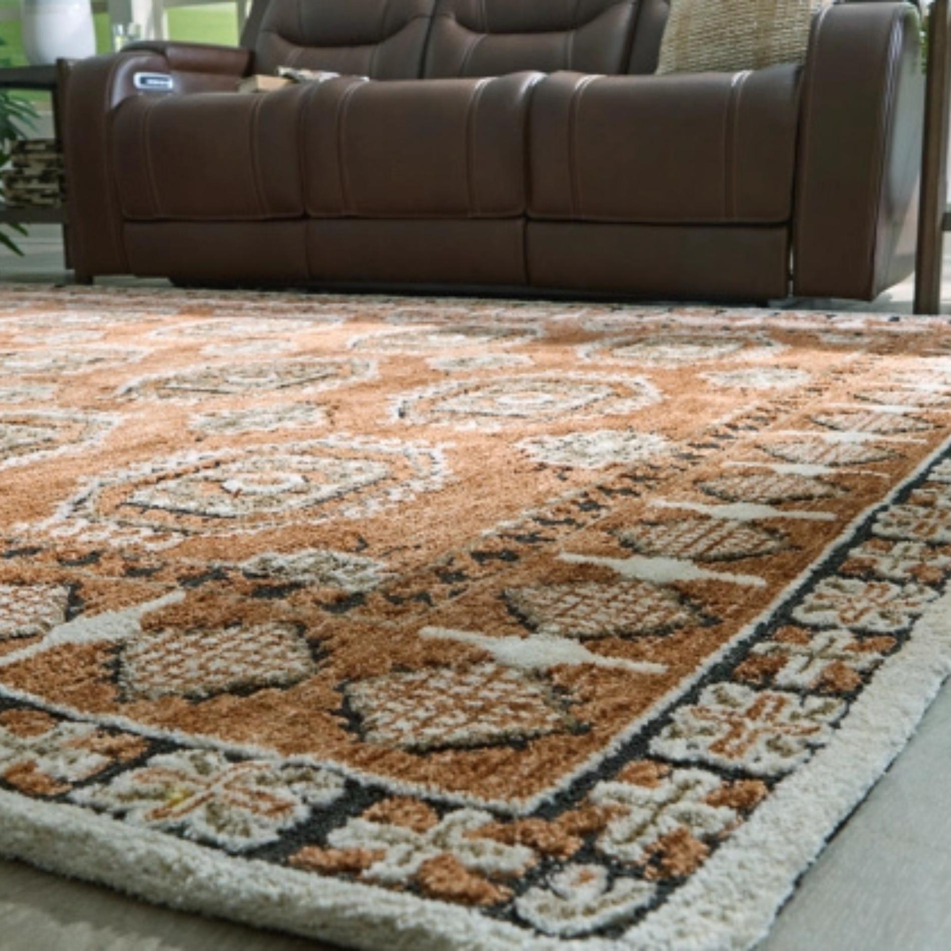 Qaabiz 5' X 7' Area Rug
