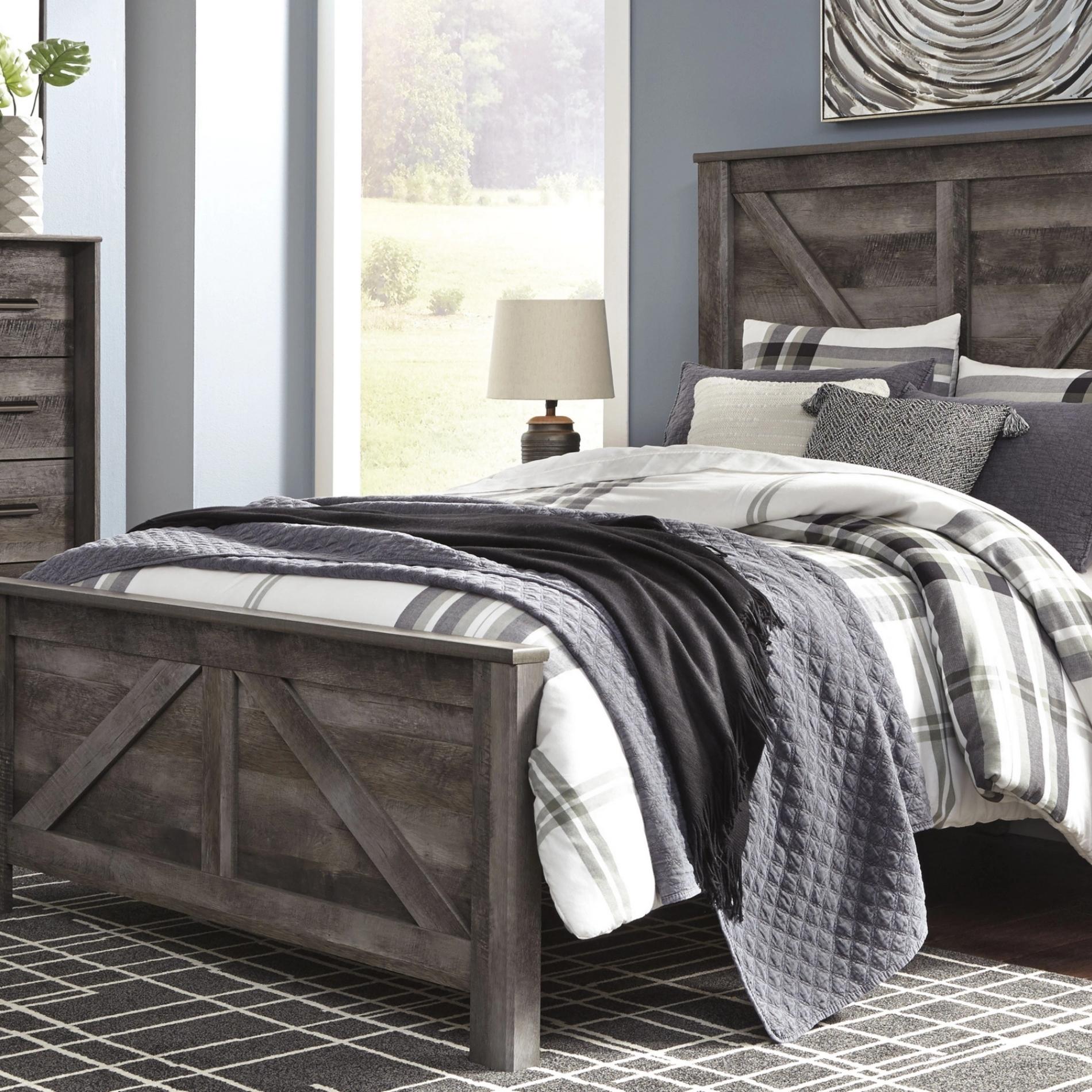 Wynnlow  Crossbuck Panel Bed